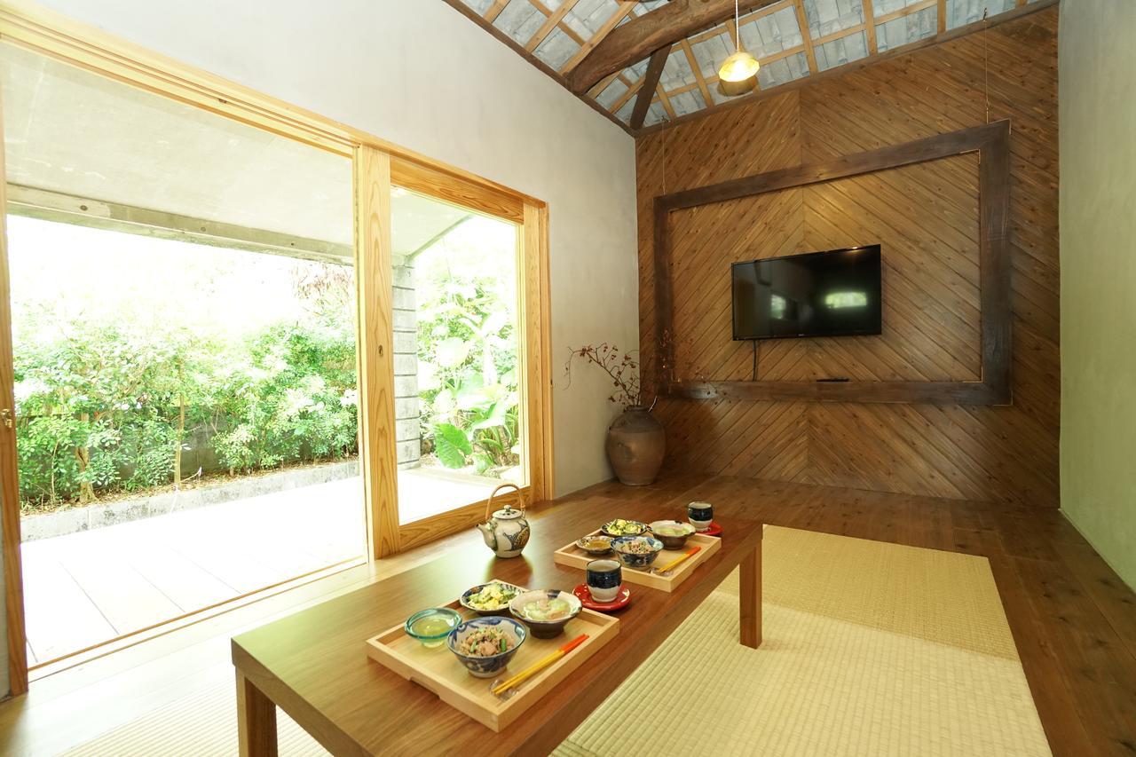Suite Villa Mok Ogimi Exterior foto